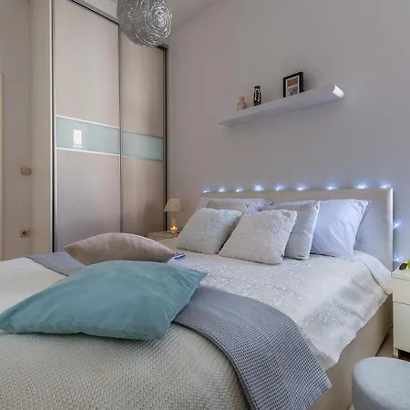 Next To Amphitheatre شقة بولا