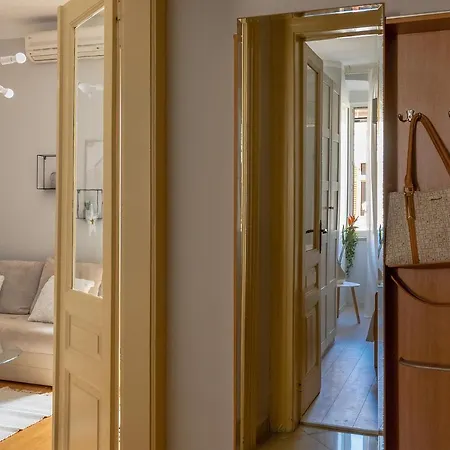 Next To Amphitheatre شقة بولا